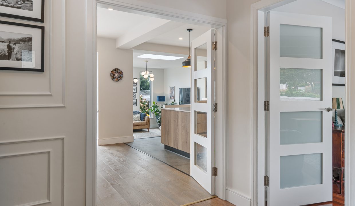 9 Firgrove Lawn - interior-48