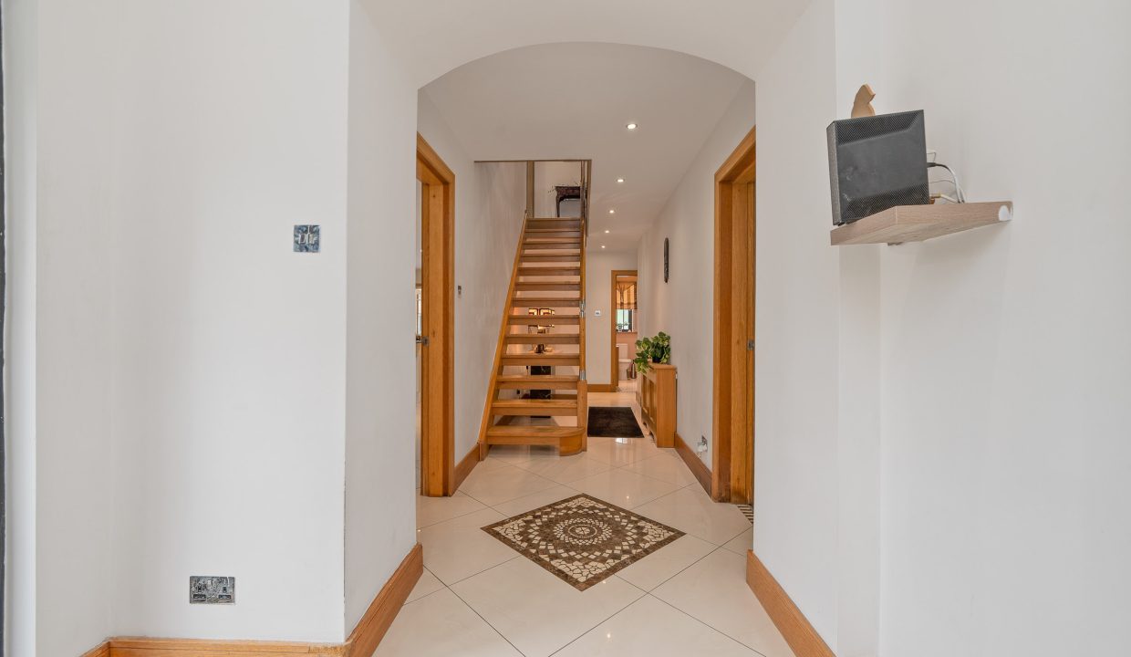 09.09 LOTHLORIEN, LARCHFIELD CLOSE, COMMONS ROAD, CORK - ERA - H-Pix Media WEB 01