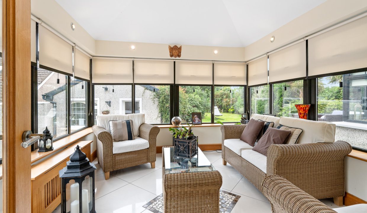 09.09 LOTHLORIEN, LARCHFIELD CLOSE, COMMONS ROAD, CORK - ERA - H-Pix Media WEB 35
