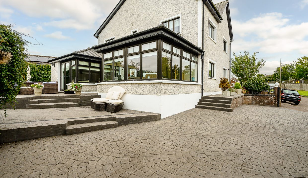 09.09 LOTHLORIEN, LARCHFIELD CLOSE, COMMONS ROAD, CORK - ERA - H-Pix Media WEB 45