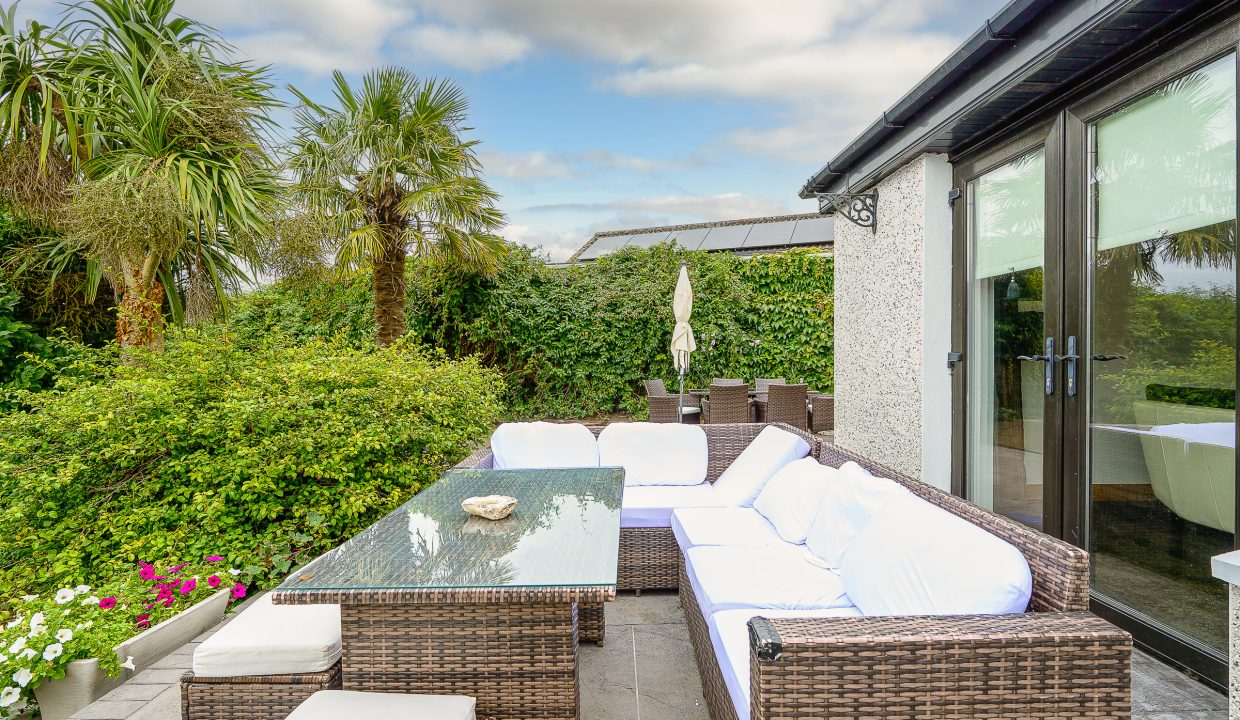 09.09 LOTHLORIEN, LARCHFIELD CLOSE, COMMONS ROAD, CORK - ERA - H-Pix Media WEB 50