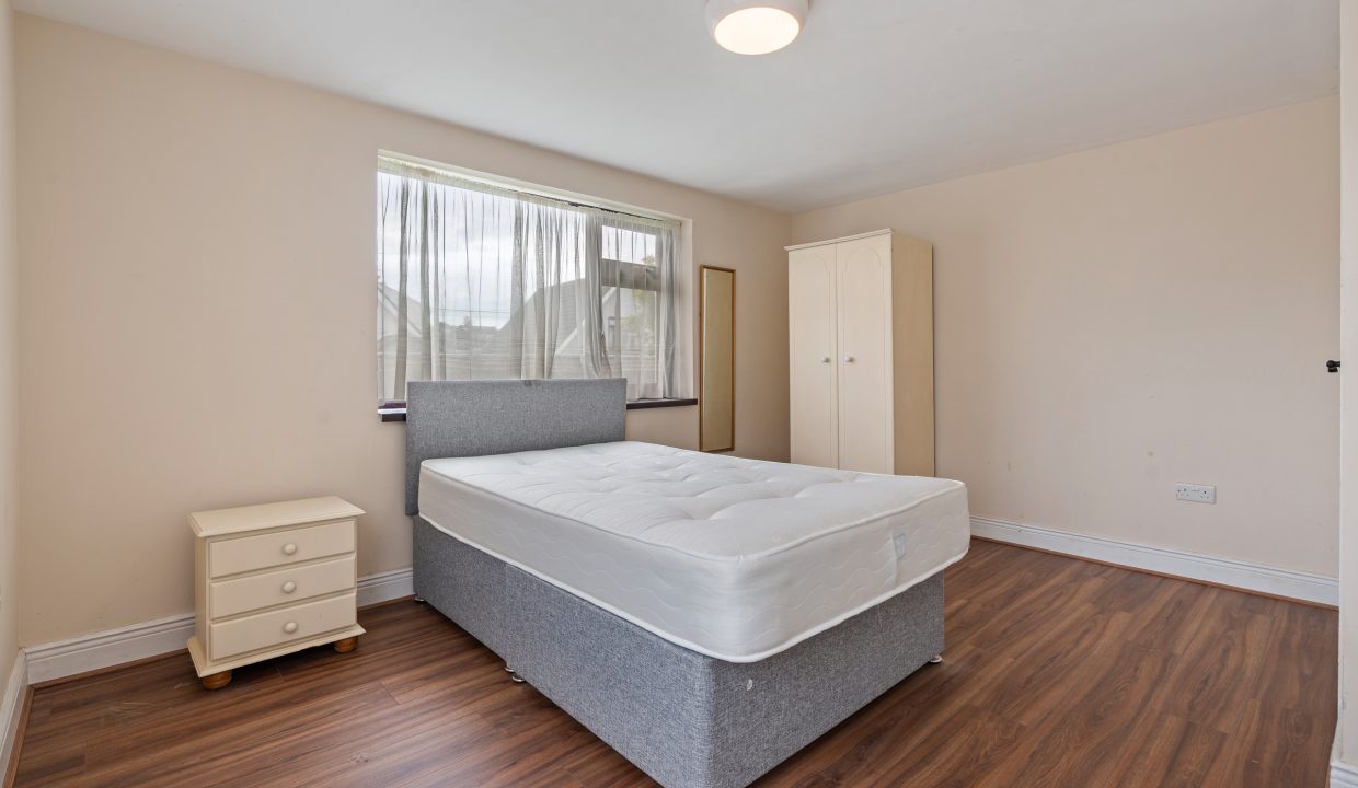 1 Ashgrove Avenue - interior-10