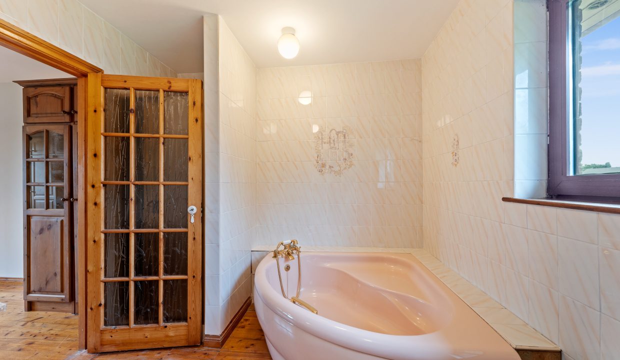 10.08 Eton Brae, Moneygourney, Douglas, Cork - ERA - H-Pix WEB 37