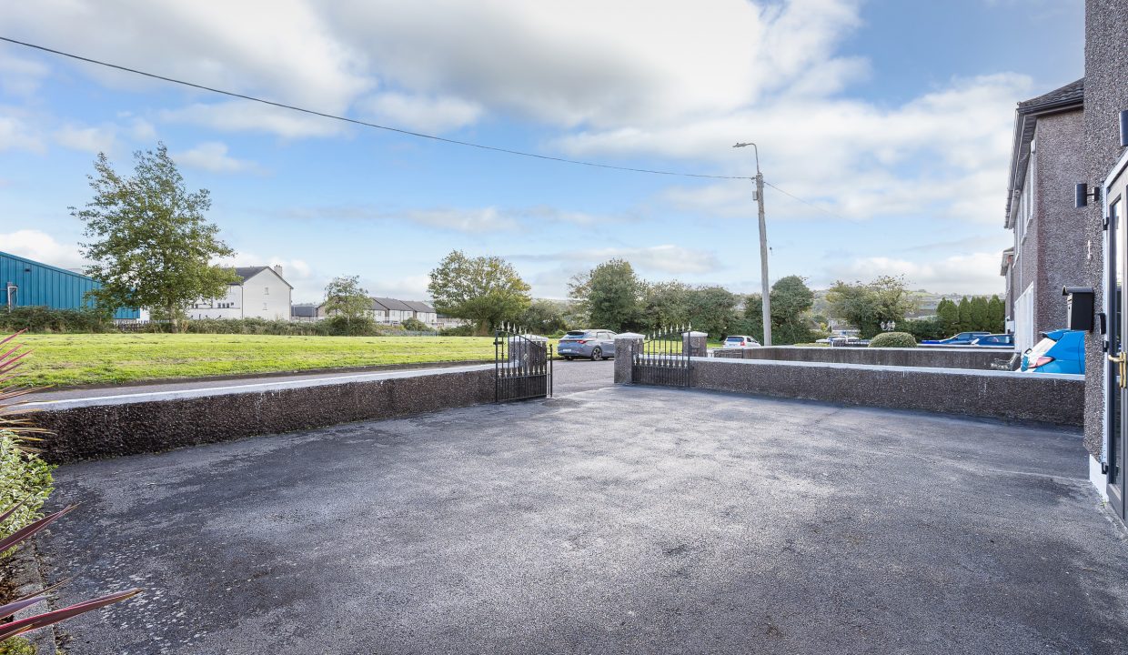 10.09 3 Deanwood Place, Togher, Cork - ERA - H-Pix WEB 07