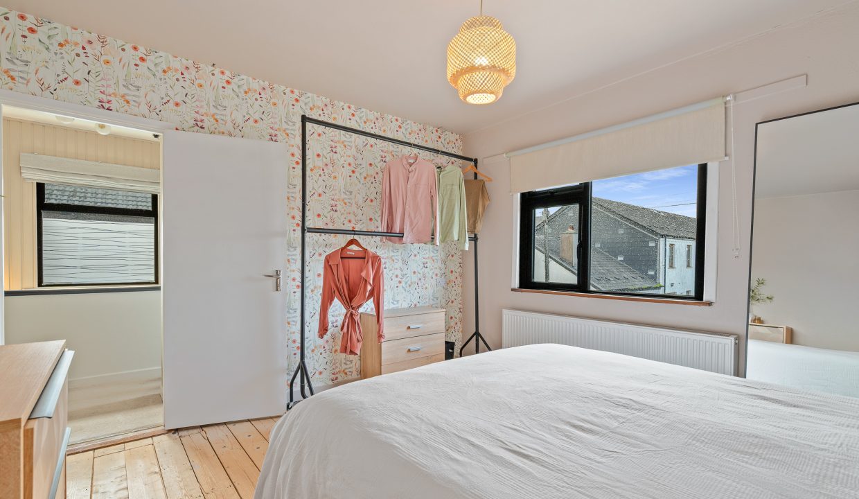10.09 3 Deanwood Place, Togher, Cork - ERA - H-Pix WEB 43