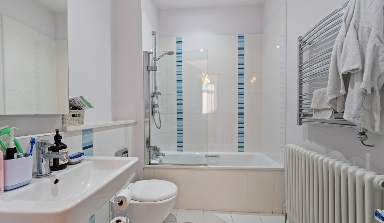 10.14 Apt. 7 Blackrock House, Blackrock Road, Blackrock, Cork - ERA - H-Pix Media WEB 05