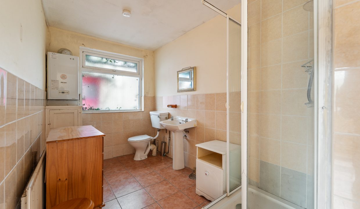 12 Curragh Road - interior-13