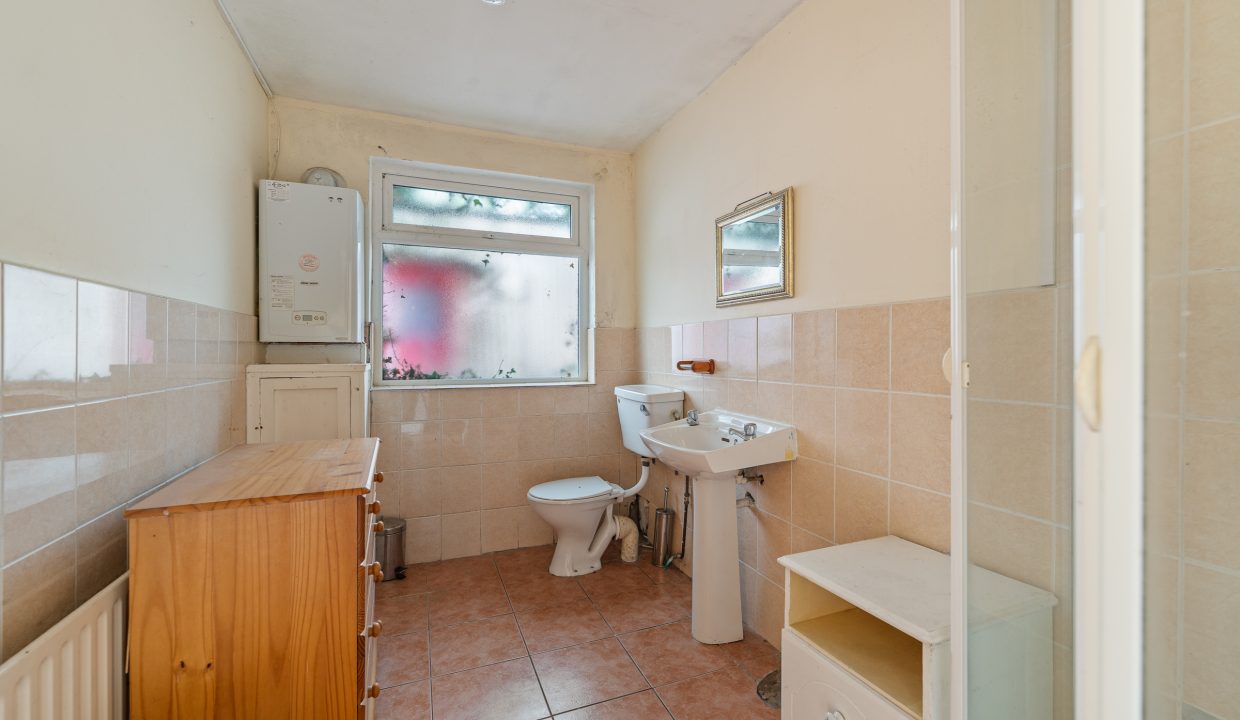 12 Curragh Road - interior-14