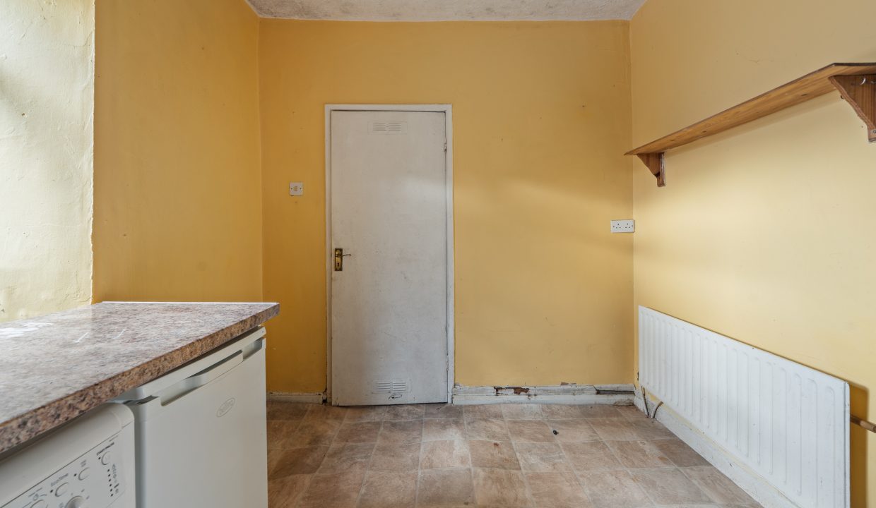 12 Curragh Road - interior-7