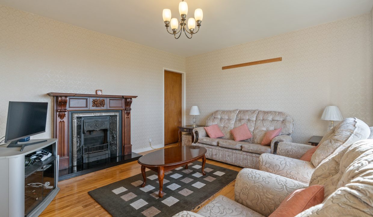 2 Whitethorn Drive - interior-13