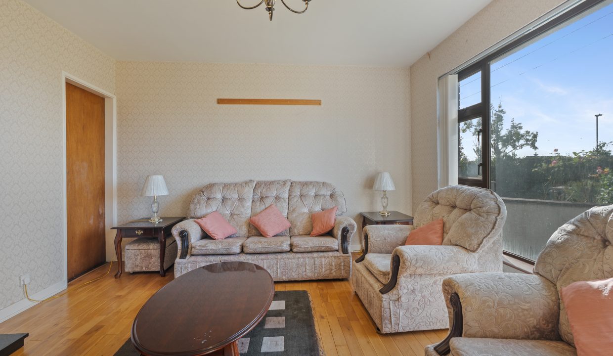2 Whitethorn Drive - interior-14