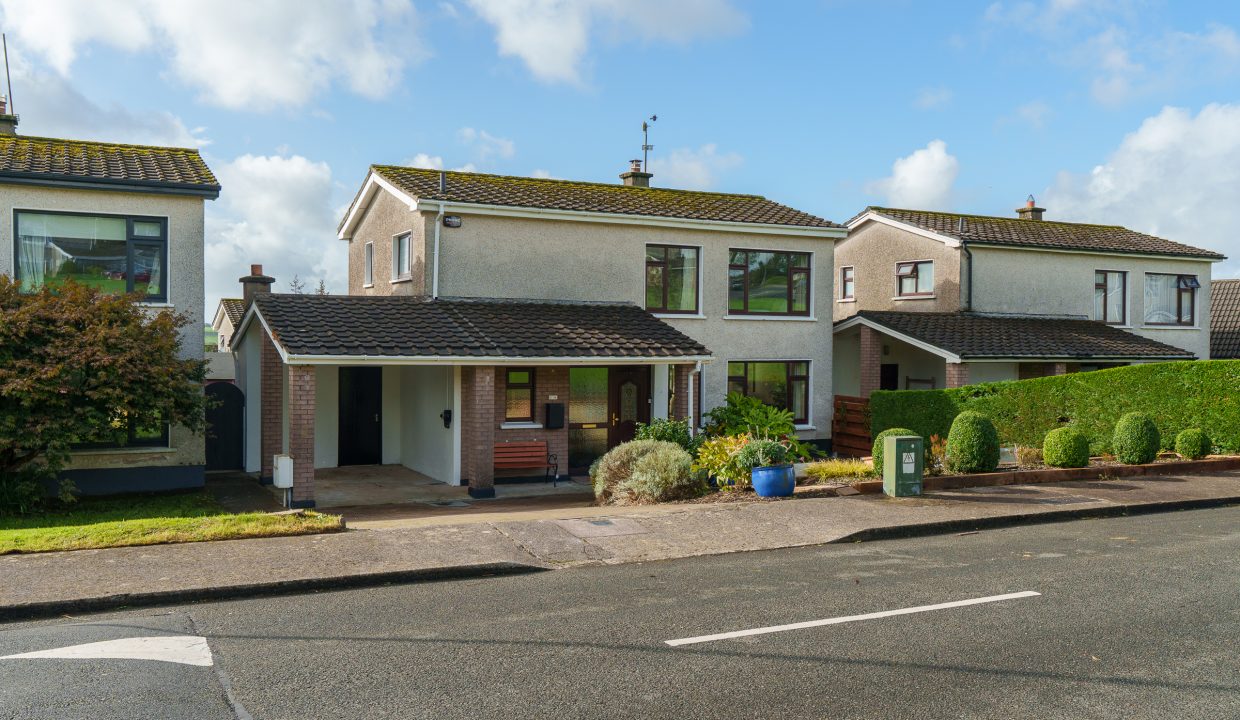 44 Castleowen - exterior-3