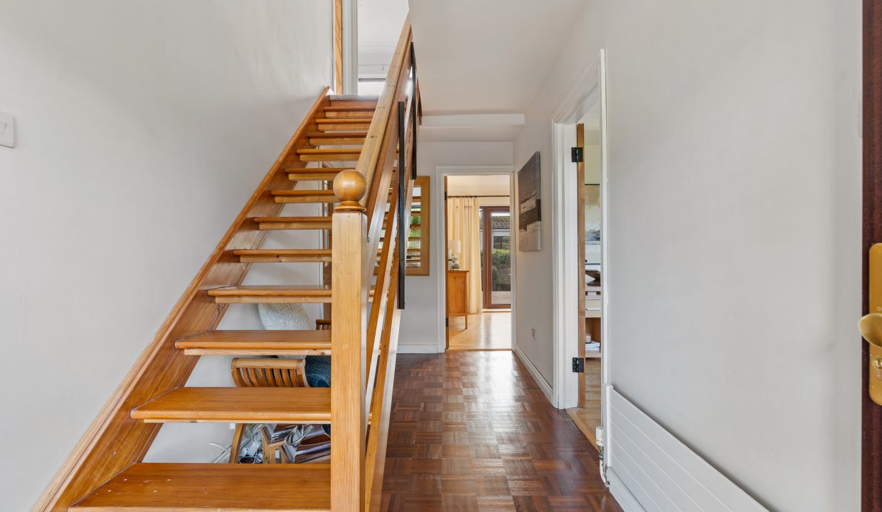 44 Castleowen - interior-16