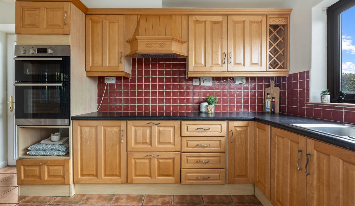 44 Castleowen - interior-24