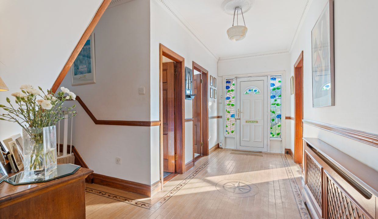 8 The Manor - interior-11