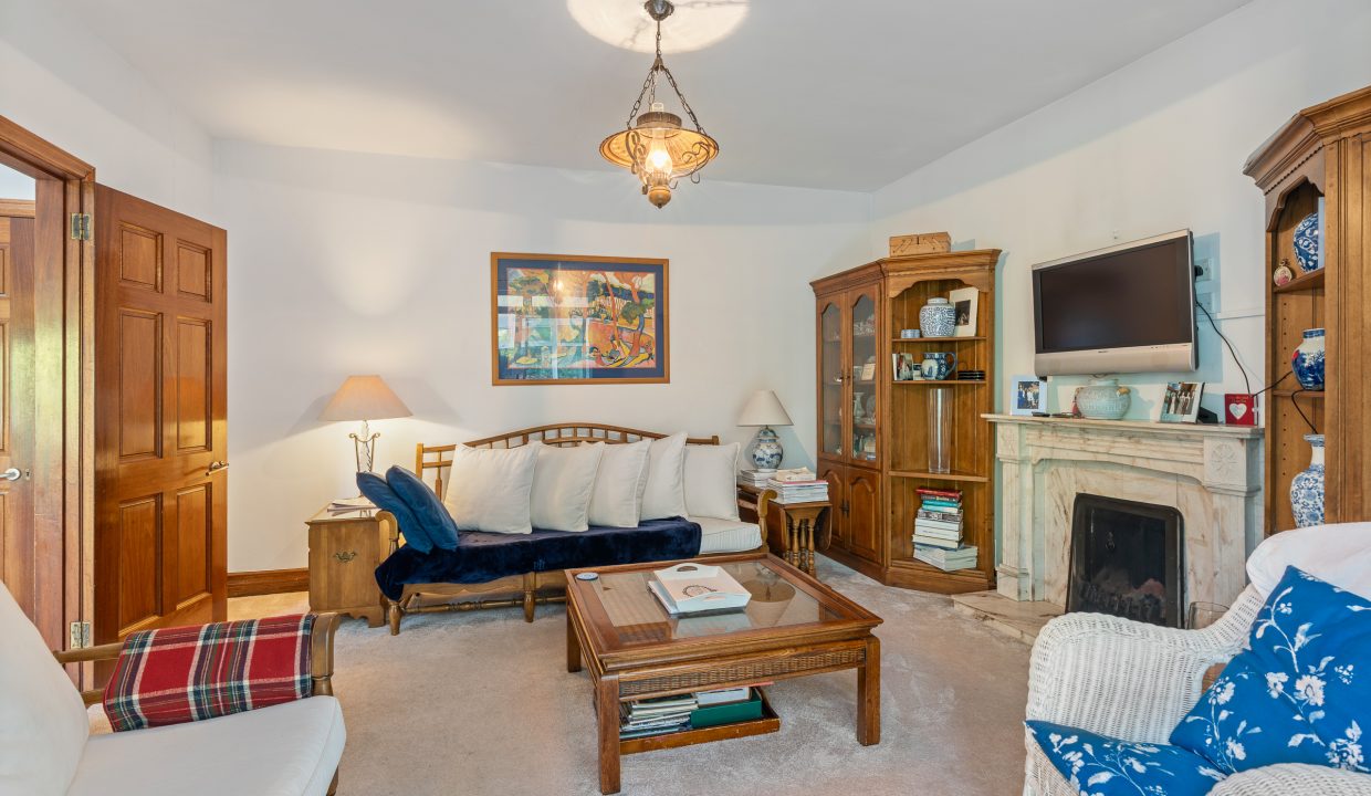 8 The Manor - interior-26