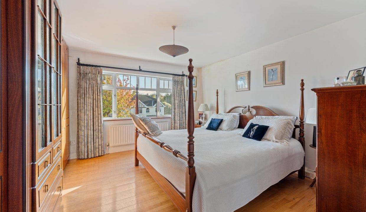 8 The Manor - interior-36