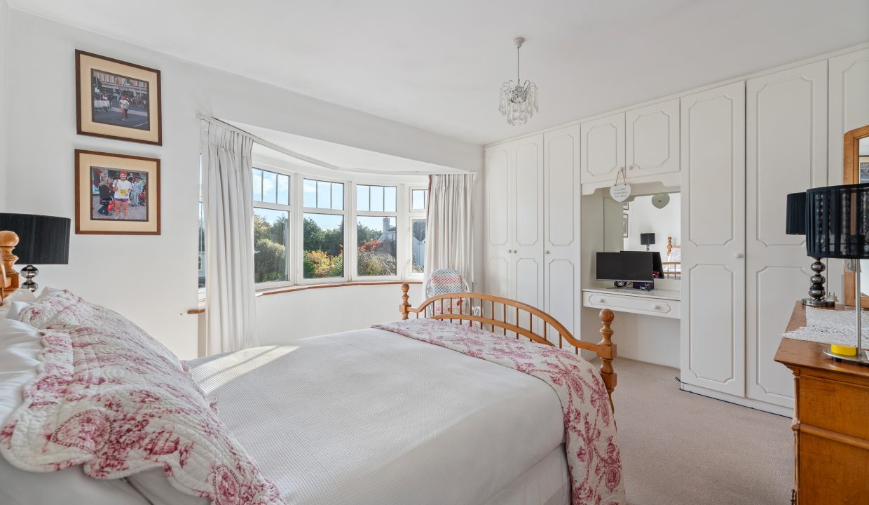 8 The Manor - interior-45