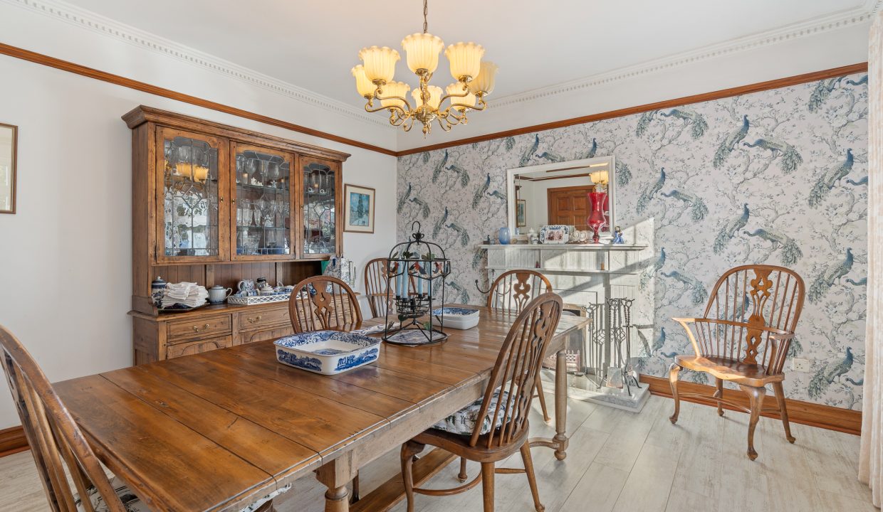 8 The Manor - interior-9