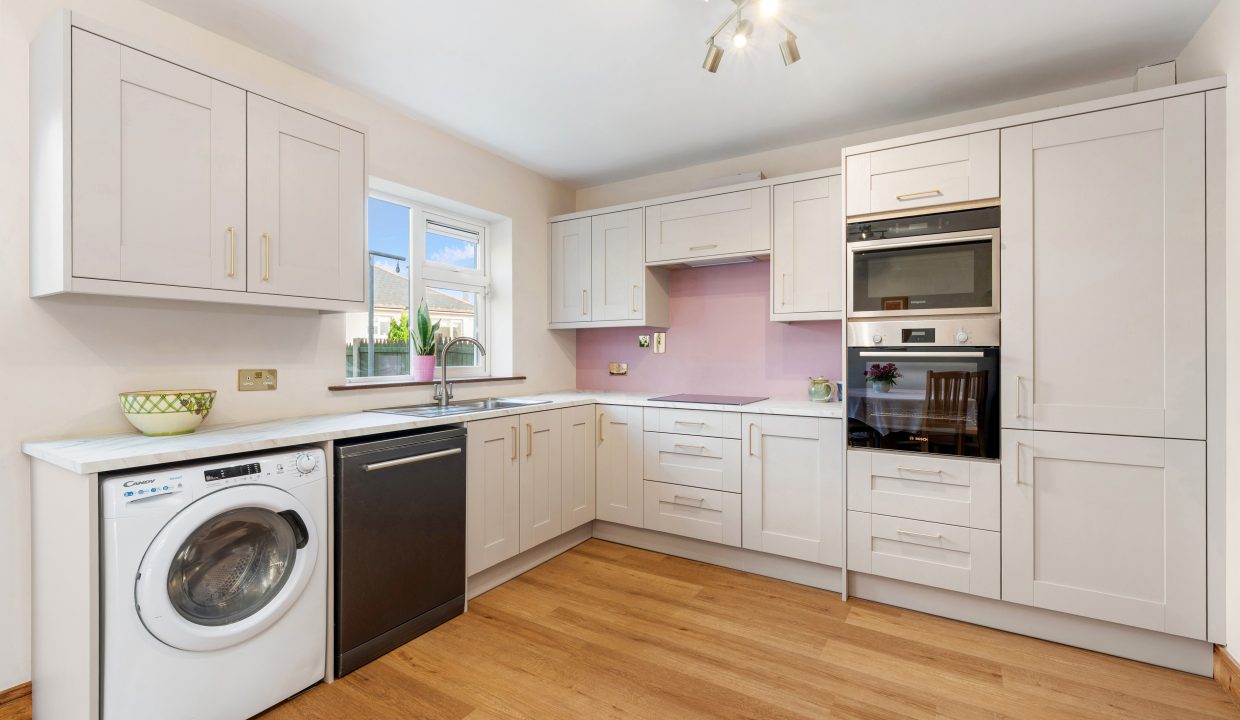 98063_R_1_14 Carrig Green-11